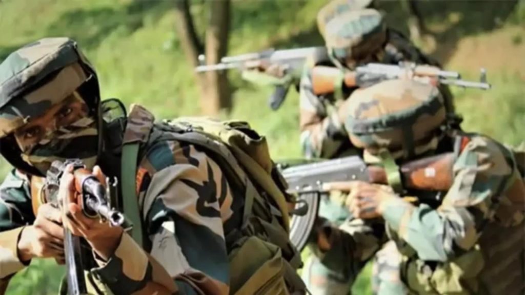 জম্মু-কাশ্মীরের কুলগাঁওয়ে গুলির লড়াই, নিহত এক জঙ্গি, আহত তিন জওয়ান