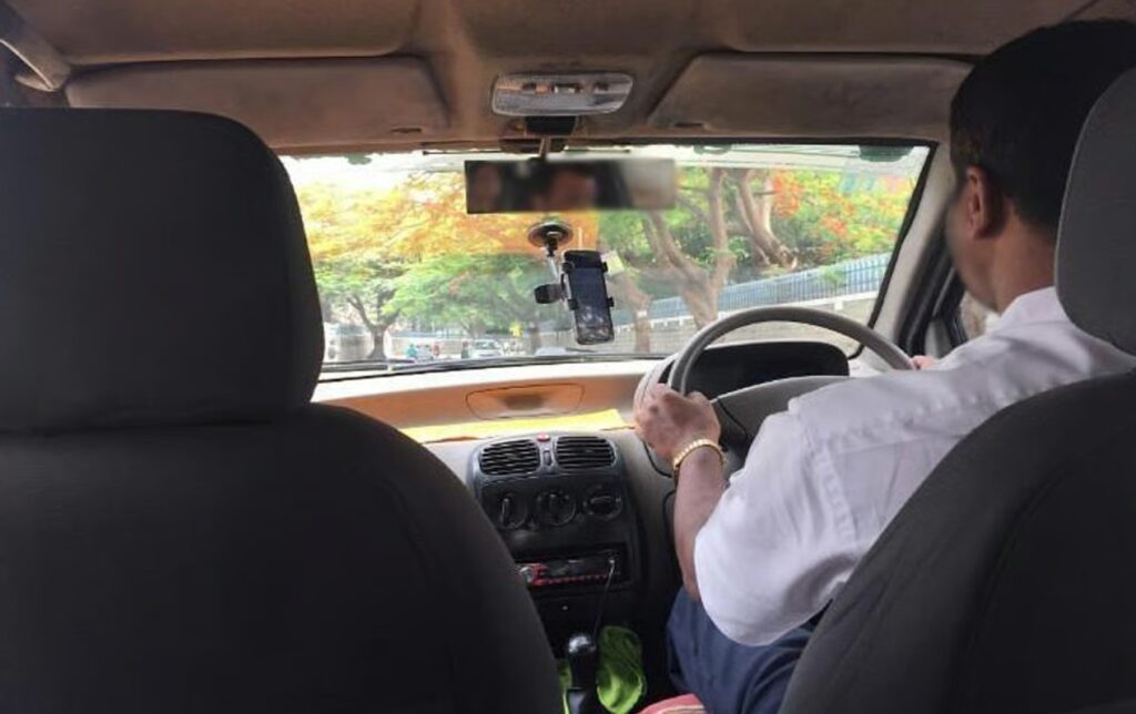 উৎসবের মুখে অ্যাপ ক্যাব চালকদের ক্ষোভ