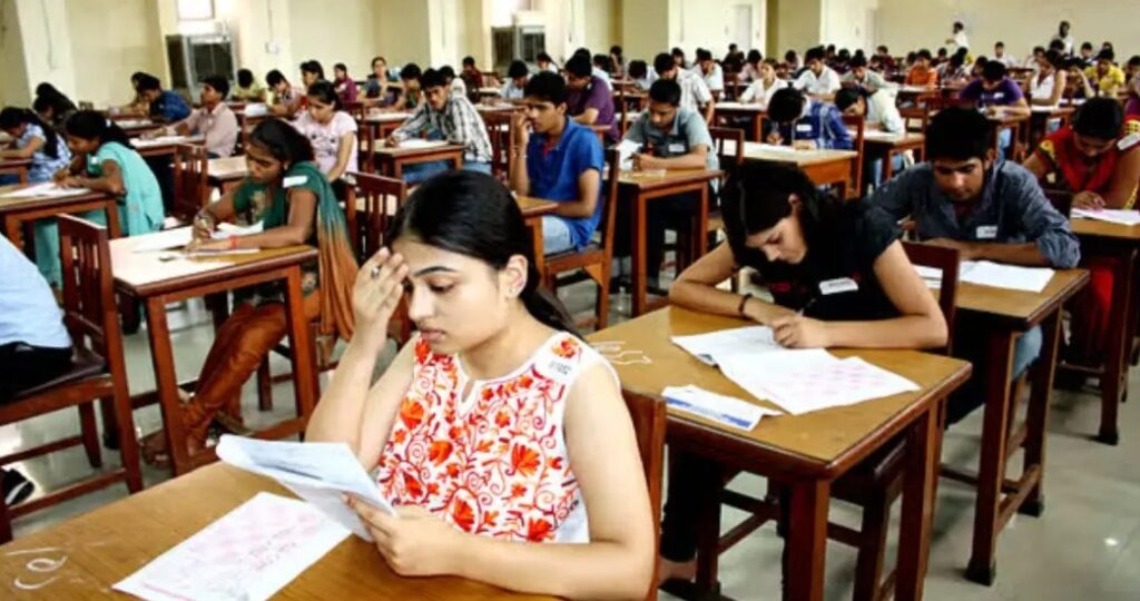 SSC: আজ দ্বিতীয় পর্যায় এসএসসি পরীক্ষা রাজ্যে