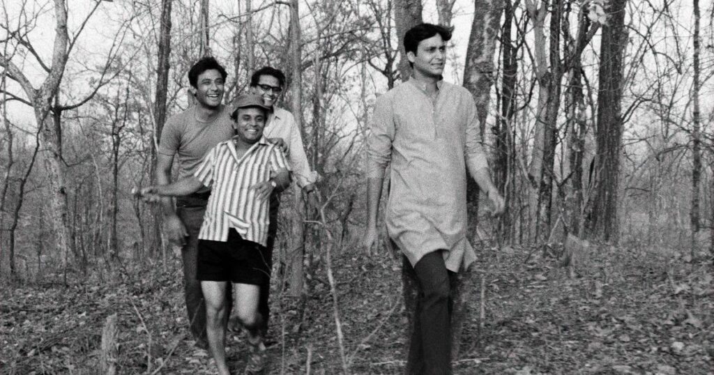 ফের বড় পর্দায় ‘অরণ্যের দিন রাত্রি’: কোথায় দেখতে পাবেন সত্যজিতের অমর সৃষ্টি?