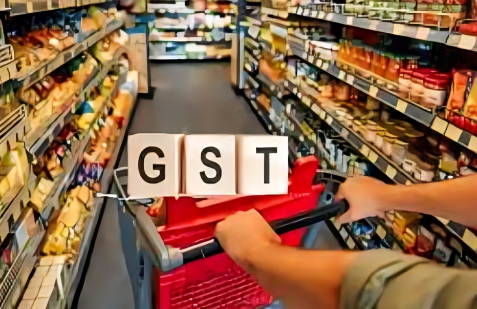GST-র হারের জট কাটছে না কেন? বিরোধীদের প্রশ্নে নিরুত্তর কেন্দ্রীয় আধিকারিকরা