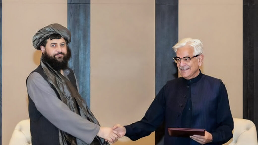 Pakistan-Afghanistan Conflict: সংঘর্ষবিরতিতে রাজি পাকিস্তান এবং আফগানিস্তান