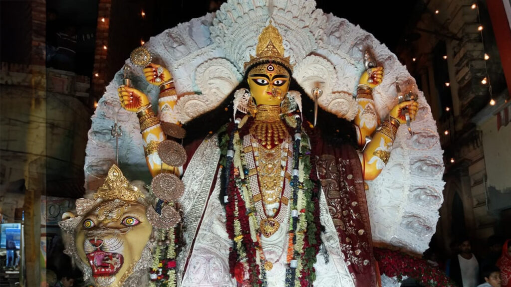 আজ সেজে উঠবেন বুড়িমা, জেনে নিন কৃষ্ণনগরে প্রাচীনতম জগদ্ধাত্রী পুজোর নির্ঘণ্ট