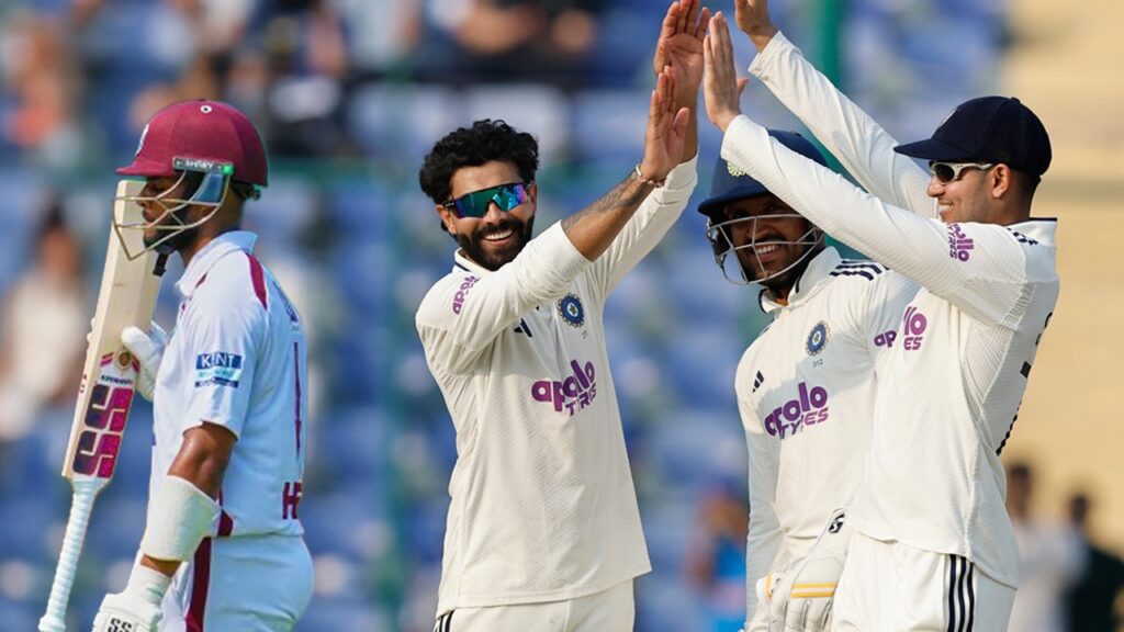 ওয়েস্ট ইন্ডিজকে হোয়াইট ওয়াশ! WTC-এ কোথায় দাঁড়িয়ে গিলরা?