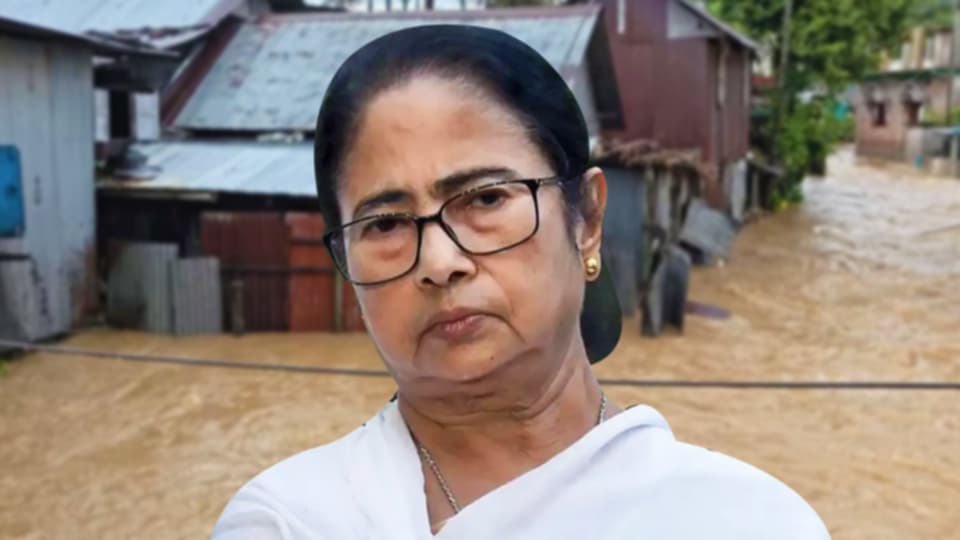 উত্তরবঙ্গে পৌঁছলেন মমতা, মৃতদের পরিবার পিছু পাঁচলক্ষ টাকা ক্ষতিপূরণ ঘোষণা রাজ্যের তরফে