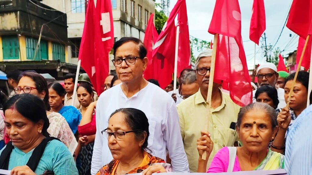 ২৬শের আগে ঘর ভাঙার আশঙ্কা, ‘বাম-ভোট রামে’ ঠেকাতে নজিরবিহীন কর্মসূচি সিপিএমের