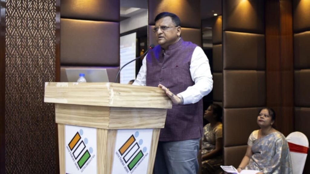 SIR in Bengal: আজ সর্বদল বৈঠক, কী বার্তা দেবেন বাংলার CEO?