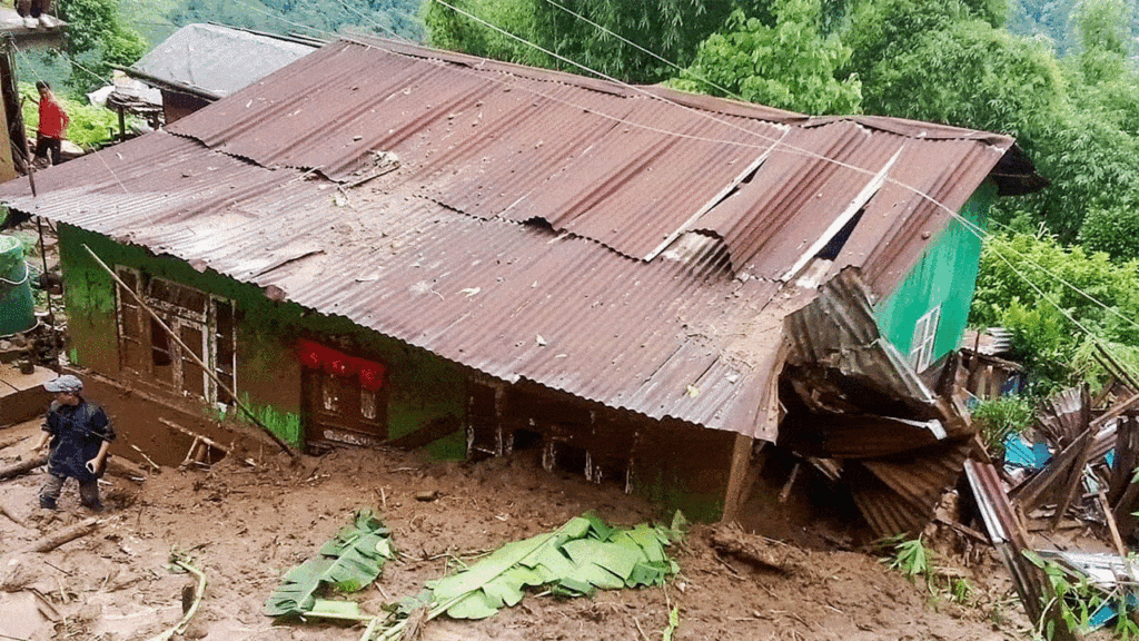 উত্তরবঙ্গকে ছন্দে ফেরাতে মরিয়া প্রশাসন, সোমবার যাচ্ছেন মমতা