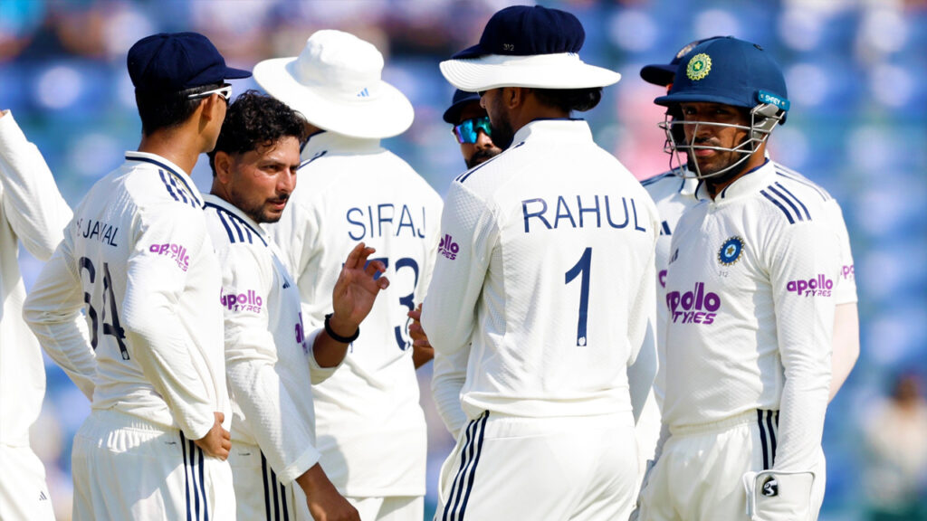 ফলো অন খেয়ে লড়ছেন ক্যাম্পবেল-হোপরা, ভারতের জয়ের জন্য চাই আট উইকেট