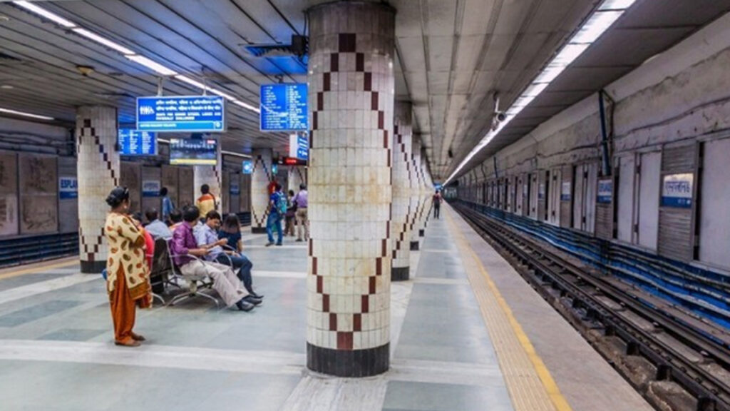 Kolkata Metro: রবিসন্ধ্যায় মেট্রো বিভ্রাট! আংশিকভাবে ব্যাহত পরিষেবা