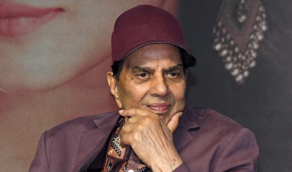 হাসপাতালে ভর্তি ধর্মেন্দ্র,  জন্মদিনের আগে হঠাৎ কী হল?