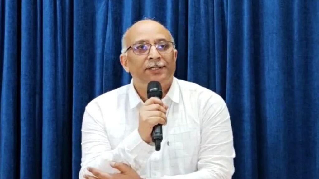 পথশ্রী প্রকল্পে গুণগত মানে আপোষ নয়, জেলা প্রশাসনকে কড়া বার্তা মুখ্যসচিবের