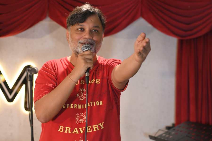 পরিচালনা থেকে সুরের মঞ্চে, এবার সঙ্গীত পরিচালনায় সৃজিত মুখোপাধ্যায়