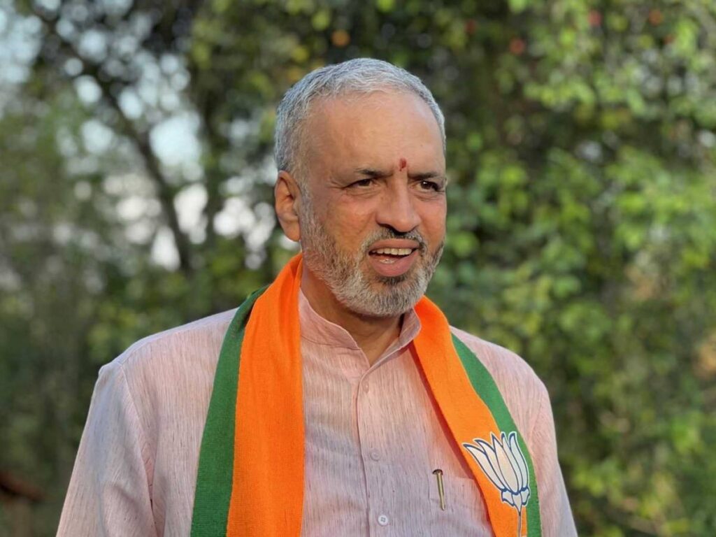 ‘ব্রিটিশদের স্বাগত জানাতে’ জাতীয় সঙ্গীত রচনা, মন্তব্য BJP সাংসদের: তীব্র প্রতিবাদ তৃণমূল-সহ বিরোধীদের