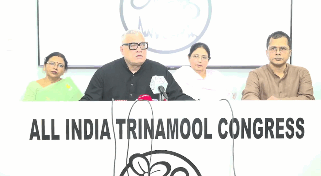 এখন‌ও ৫ প্রশ্নে নিরুত্তর কমিশন! শুক্রে বৈঠকের সম্পূর্ণ প্রতিলিপি প্রকাশের দাবি তৃণমূলের