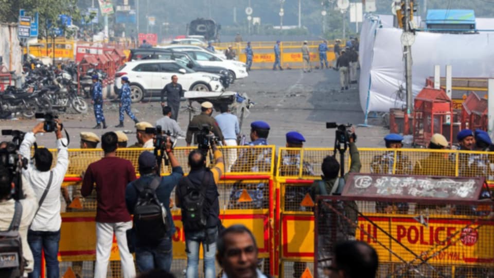 দিল্লিতে ফের বিস্ফোরণ! র‍্যাডিসন হোটেলের কাছে ব্লাস্ট? জেনে নিন সত্যি