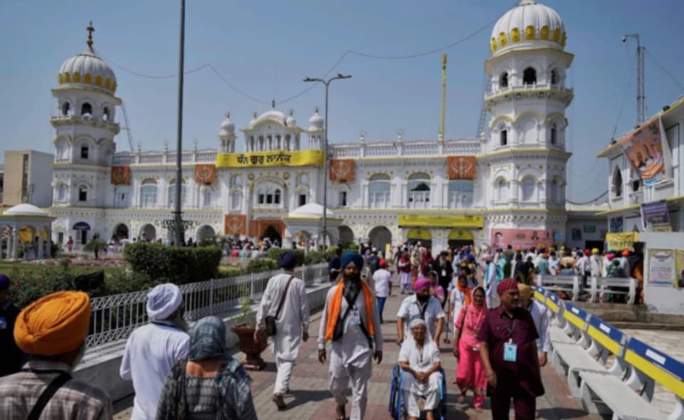 গুরু নানকের জন্মজয়ন্তীতে পাকিস্তানে প্রবেশে বাধা ১৪ ভারতীয় তীর্থযাত্রীকে