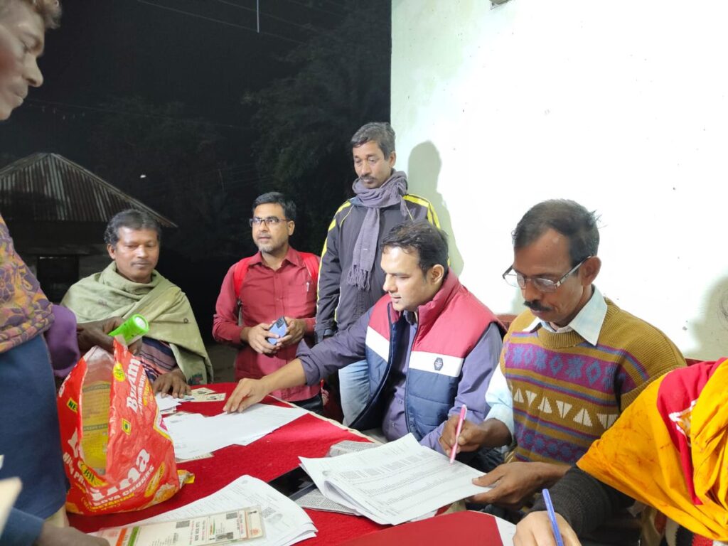 SIR: ৪ ডিসেম্বর নয়, ২৫ নভেম্বরের মধ্যেই শেষ করতে হবে ডিজিটাইজেশন, জেলাশাসকদের নির্দেশ কমিশনের