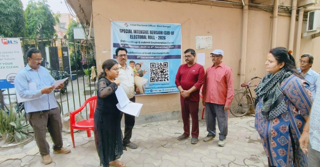 SIR-র ফর্ম বিলিতে এগিয়ে বাংলা, পিছিয়ে ডবল ইঞ্জিন উত্তরপ্রদেশ, মধ্যপ্রদেশ