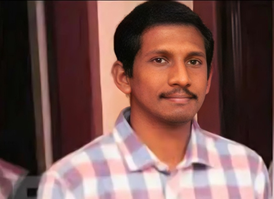 SIR-র সংক্রান্ত অতিরিক্ত কাজের চাপে কেরলে BLO-র আত্মহত্যার অভিযোগ