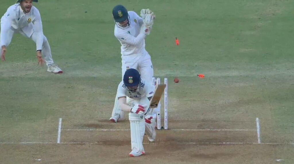 INDvsSA 2nd Test: ১২:৪৫: গুয়াহাটি টেস্ট ম্য়াচে ৪০৮ রানে হেরে গেল ভারত