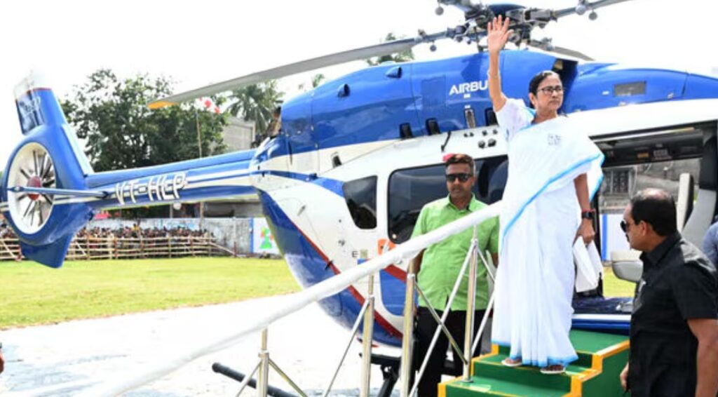 “BJP-র কথায় চলছে নির্বাচন কমিশন”, মতুয়াগড়ে দাঁড়িয়ে তোপ মমতার