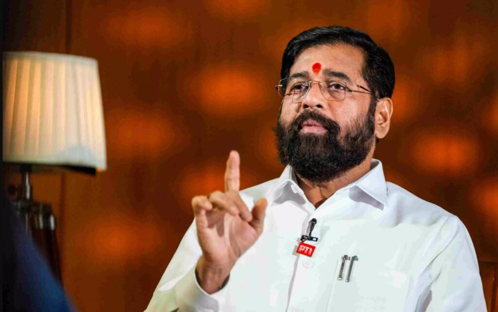 মহারাষ্ট্রে ফের মন্ত্রিসভার বৈঠক বয়কট শিন্ডে সেনার, বিপদে মহাযুতি সরকার?