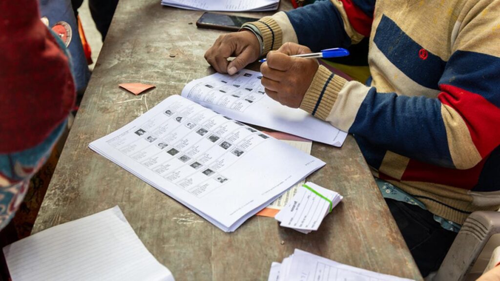 SIR-র কাজের চাপে স্ট্রোকে আক্রান্ত AERO, ইনস্টিটিউট অফ নিউরোসায়েন্সে চলছে চিকিৎসা
