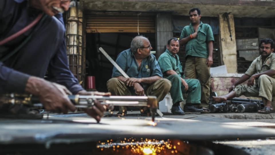 রাজ্যের আপত্তি উপেক্ষা করে চার শ্রম কোড আইনে পরিণত করে দিল কেন্দ্রীয় সরকার