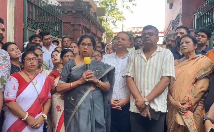 ‘রবীন্দ্রনাথকে অপমান করা কি দেশদ্রোহিতা নয়?’, জোড়াসাঁকো থেকে BJP-কে তুলোধোনা তৃণমূলের