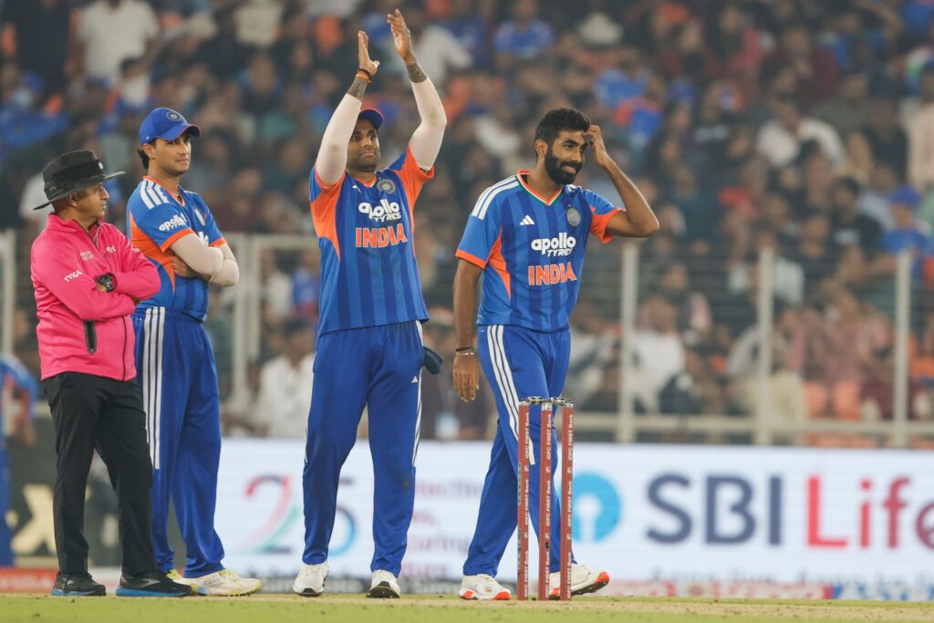 IND vs SA T20: বরুণের ঘূর্ণিতে কুপোকাত প্রোটিয়ারা, দাপটের সঙ্গে সিরিজ জয় ভারতের