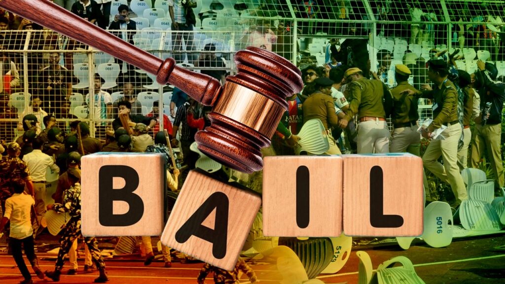 যুবভারতী কাণ্ড: স্টেডিয়াম ভাঙচুরের ঘটনায় শর্তসাপেক্ষ জামিন ধৃত ৯ জনের