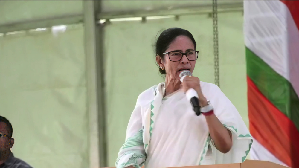 বিজেপি-কে শূন্য করে দিন, বহরমপুরের জনসভা থেকে বার্তা মমতার