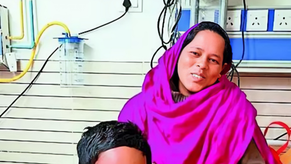 স্বামীর অপেক্ষায় বীরভূমে সোনালি, মনখারাপকে সঙ্গী করে অবশেষে ফিরলেন বীরভূমের বাড়িতে