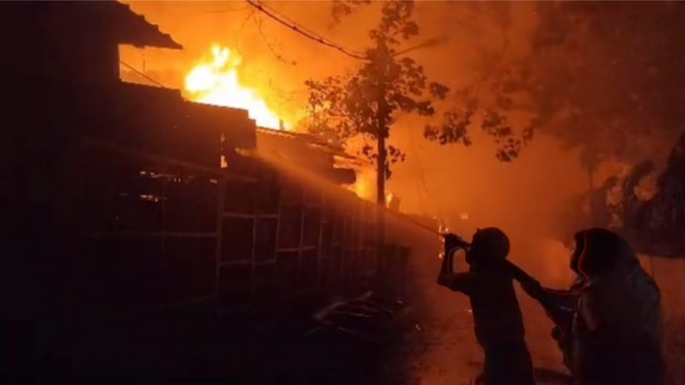 ঘুমের মধ্যেই সব শেষ! আগুনে পুড়ে মৃত্যু একই পরিবারের ৪ সদস্যদের