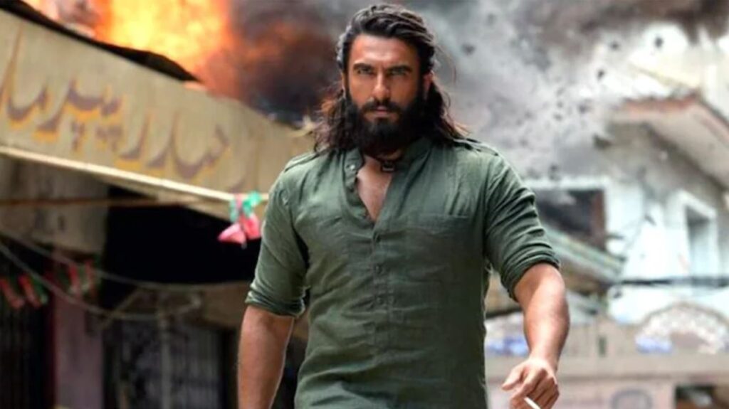 বক্স অফিসে ‘ধুরন্ধর’ সুনামি! ২১ দিনেই ১০০০ কোটির ক্লাবে রণবীর