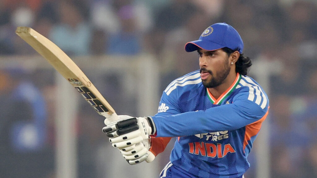 IND vs SA T20: হার্দিক, তিলকের ঝোড়ো ব্যাটিংয়ে ১৫০র গন্ডি পার ভারতের