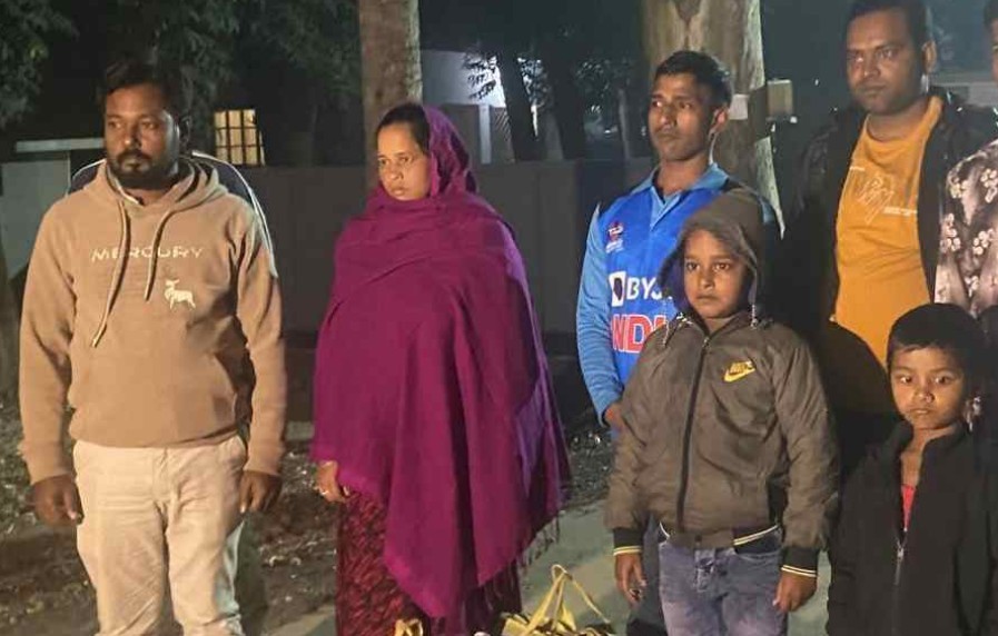 মমতা-অভিষেককে ধন্যবাদ, কেন্দ্রের বিরুদ্ধের ক্ষোভ উগরে দিচ্ছেন ন’মাসের অন্তঃসত্ত্বা সোনালি