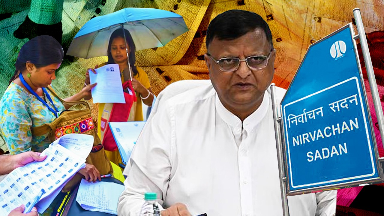 SIR West Bengal: ২২০৮ থেকে কমে ৪৮০! একদিনেই নাটকীয় বদল ‘মৃত বা স্থানান্তরিত ভোটার’ বুথের সংখ্যা
