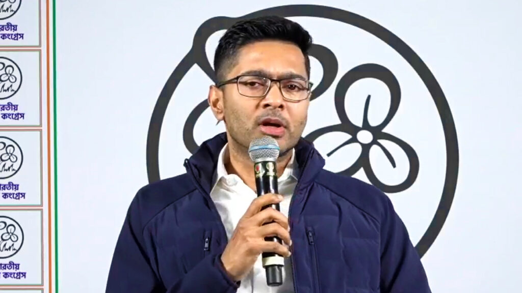 “বাংলায় যদি ১ কোটি রোহিঙ্গা থাকে তাহলে তালিকা প্রকাশ করুন”, কমিশনকে চ্যালেঞ্জ অভিষেকের