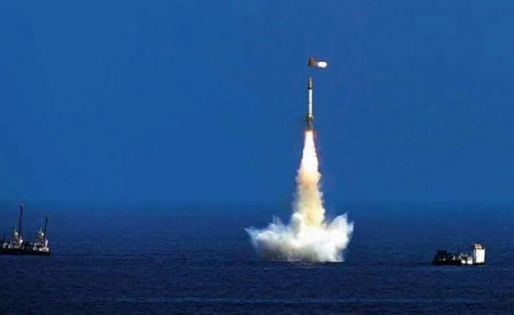 সমুদ্রের গভীর থেকে আঘাত হানার ক্ষমতা বাড়াল ভারত, সফল কে-৪ পরীক্ষা