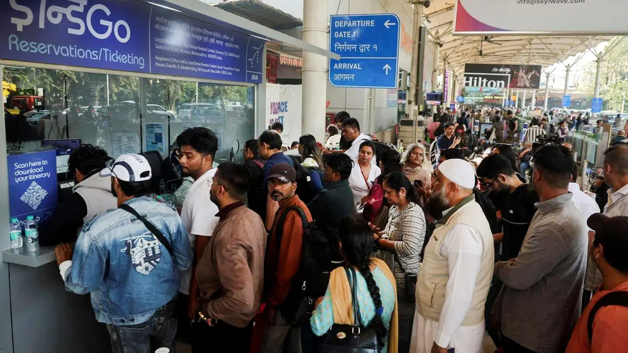 IndiGo crisis: সঙ্কটে উত্তরবঙ্গের পর্যটন, ৫০ কোটির ক্ষতির আশঙ্কায় মাথায় হাত ব্যবসায়ীদের