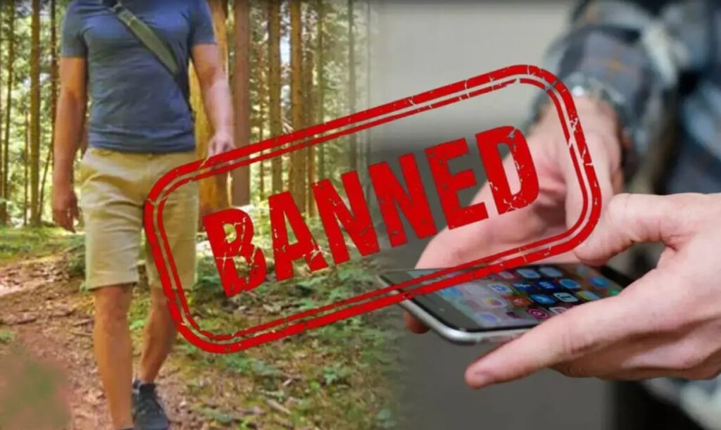 যোগী রাজ্যে খাপ পঞ্চায়েতের ফতোয়া! কিশোরদের স্মার্টফোন নয়, হাফ-প্যান্টেও নিষেধাজ্ঞা