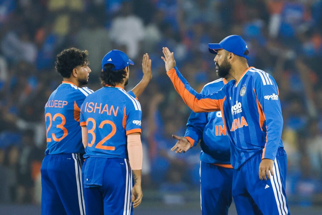 ফিলিপ্সের পর মিচেলকে হারিয়ে চাপে কিউয়িরা, নিউজিল্যান্ড ১৩৮/৫