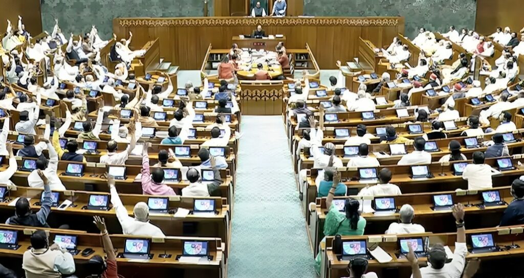 লোকসভায় পাল্টাচ্ছে নিয়ম! কীভাবে নিজেদের উপস্থিতি নথিভুক্ত করাবেন দেশের সাংসদেরা?