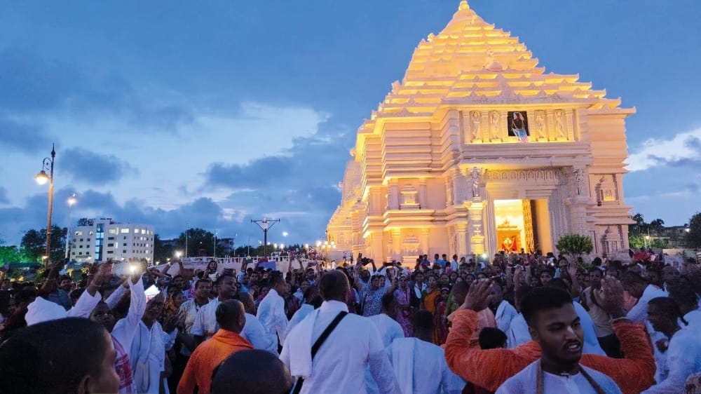 বছরের প্রথম দিনেই মানুষের ঢল, লক্ষের বেশি দর্শনার্থী এলেন দীঘার জগন্নাথ মন্দিরের