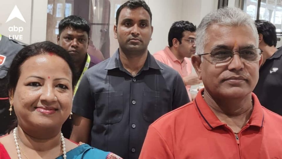 বৈবাহিক জীবন নিয়ে কুরুচিকর মন্তব্যে পুলিশের দ্বারস্থ রিঙ্কু, দিলীপ রাজনীতিতে সক্রিয় হতেই আক্রমণ?