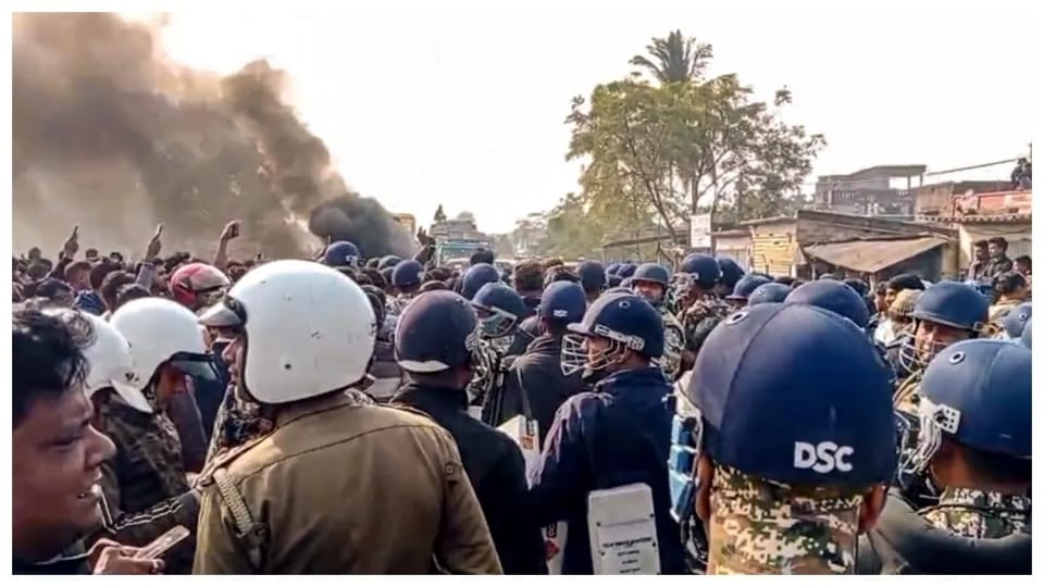 বেলডাঙায় অ্যাকশন মোডে পুলিশ, শুরু ধরপাকড়, পরিস্থিতি পুরোটাই এখন নিয়ন্ত্রণে