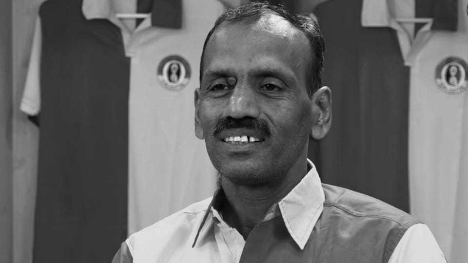 প্রয়াত লাল-হলুদের প্রাক্তন প্লেয়ার ইলিয়াস পাশা