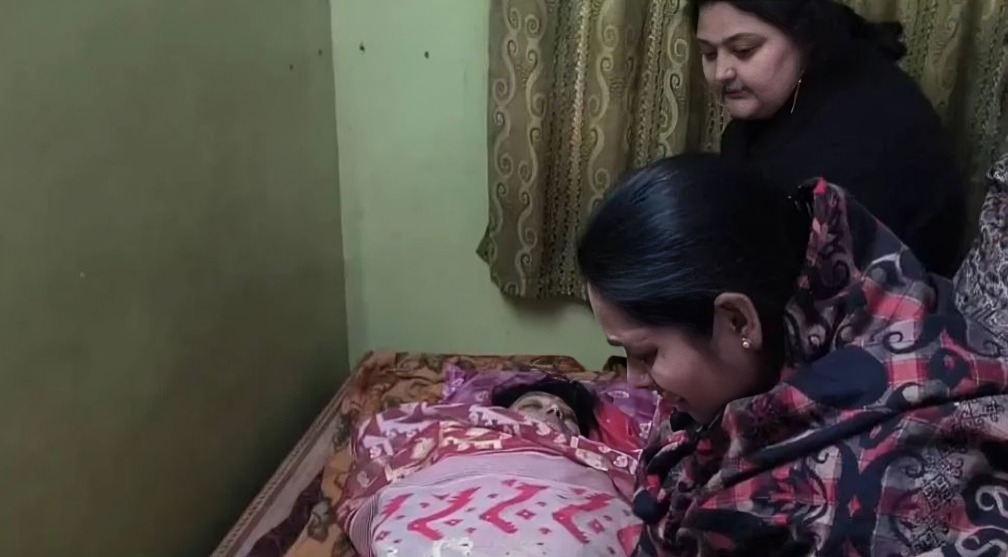 মেলেনি ছুটি! শারীরিক অসুস্থতা নিয়েও SIR-র কাজ, মৃত্যু মালদহের BLO-র